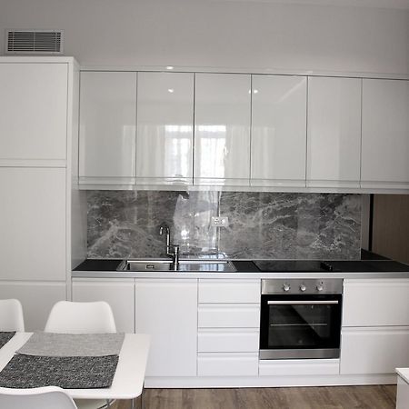 Fleur Apartment Τίρανα Εξωτερικό φωτογραφία